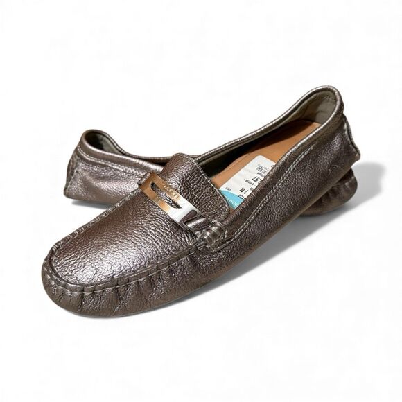 Coach Nola Gunmetal Silver Pebbled Leather Logo Slip On Loafer Driving Shoe 8 - Picture 1 of 6
